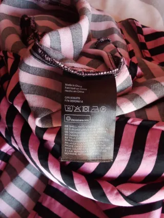 Camisa satinada rayas rosa y negra