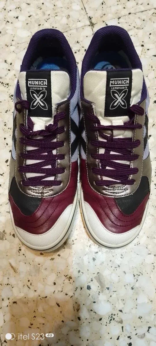 Zapatillas Munich Morado y Plateado