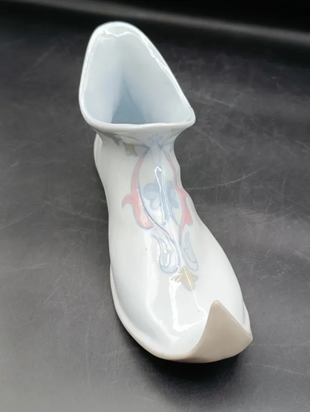 Figura de Bota Oriental Lladro Porcelana