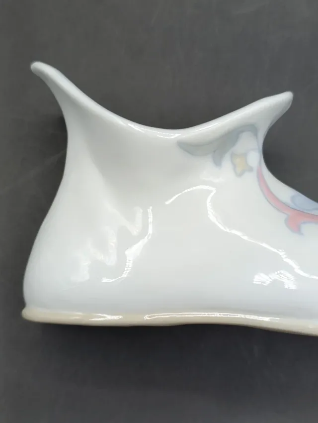 Figura de Bota Oriental Lladro Porcelana