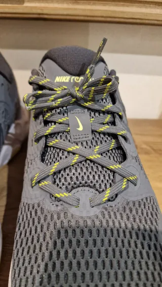 Nike Renew Gris/Amarillo Talla 47.5