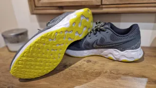 Nike Renew Gris/Amarillo Talla 47.5