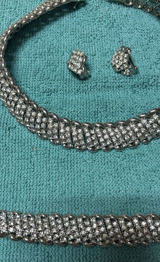 Juego de Gargantilla, Pendientes y Pulsera