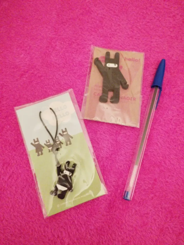 Portachiavi e arrotolatore di cavi Hello Hello