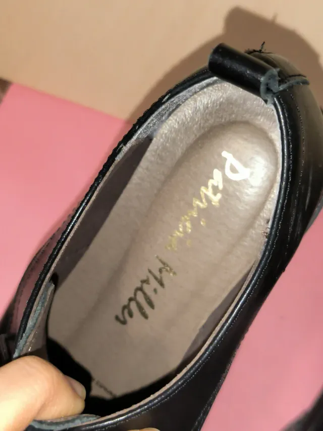 Zapatos de piel Patricia Miller Negros