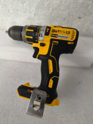 Taladro Percutor 18V DEWALT DCD795