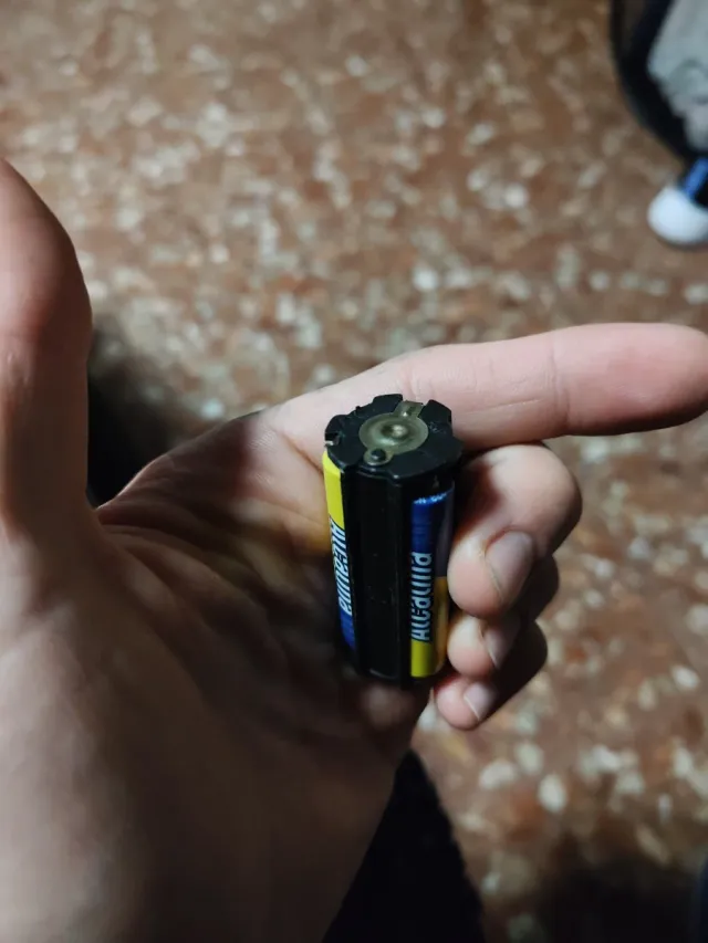 Adattatore Batteria Torcia AAA