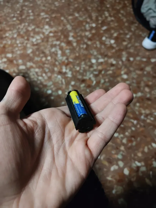 Adattatore Batteria Torcia AAA