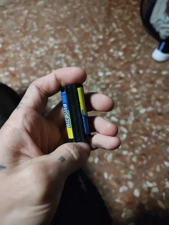 Adattatore Batteria Torcia AAA