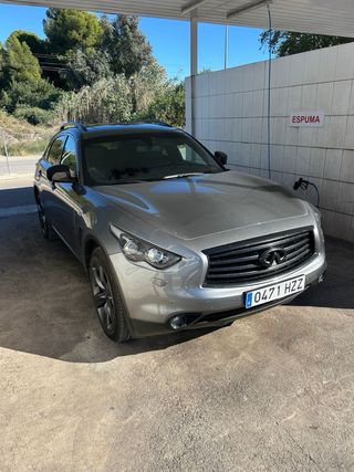 Infiniti QX70 2014