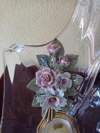 Centro de mesa cristal dorado y flores