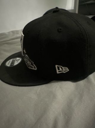 Gorra New Era Raiders y White Sox