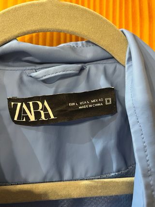 Cazadora ligera Zara hombre Talla L. Como nueva