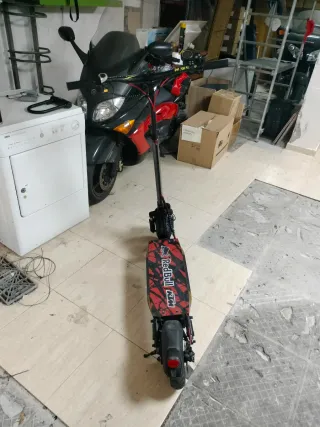 Patinete Eléctrico Modificado Red Bull negociable