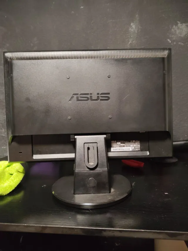 Schermo Asus VGA Nero
