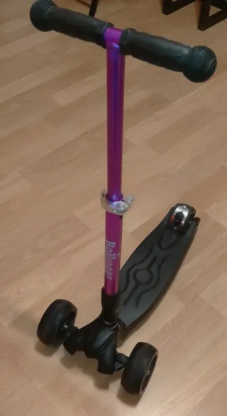 Patinete Bollinger scooter 3 ruedas