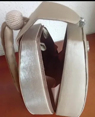 Bolso fiesta vintage beige y dorado