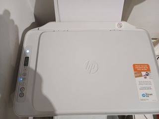 Stampante HP DeskJet 2710e