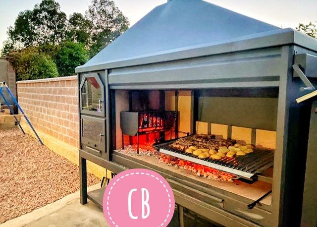 Forno in metallo per barbecue