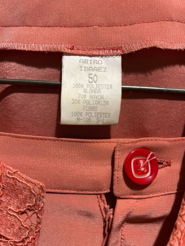 Conjunto traje rosa con encaje