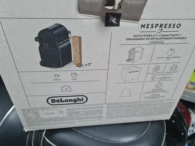 Cafetera Nespresso DeLonghi Inissia EN80