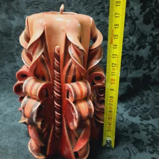 Candela intagliata da collezione