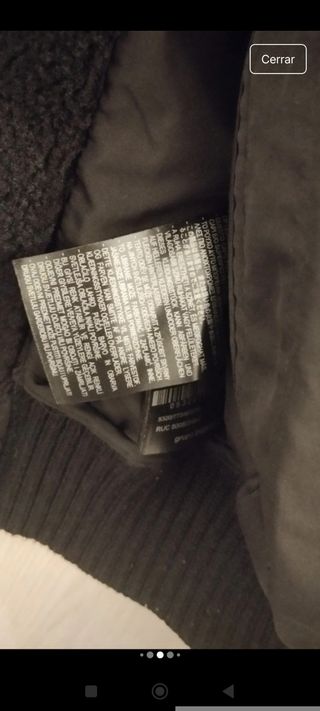 Cazadora bomber corta Zara negra