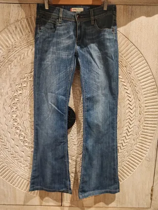 Pantalón tejano Levi's 479 azul acampanado