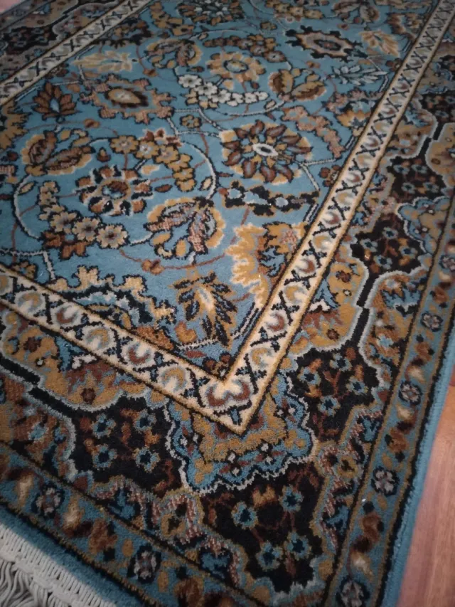 Tappeto di lana 100x100