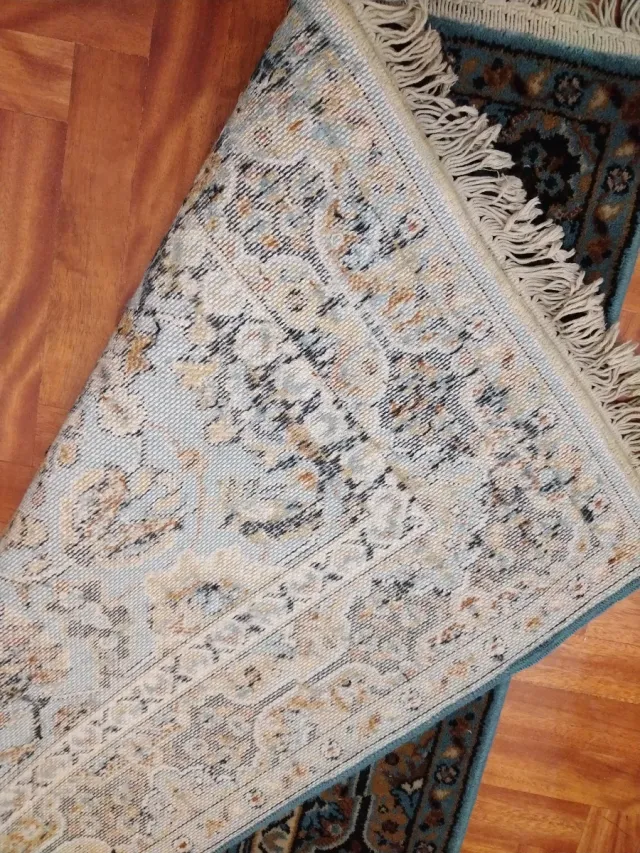 Tappeto di lana 100x100