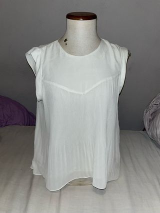 Blusa blanca sin mangas