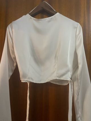 Camisa blanca cruzada manga larga