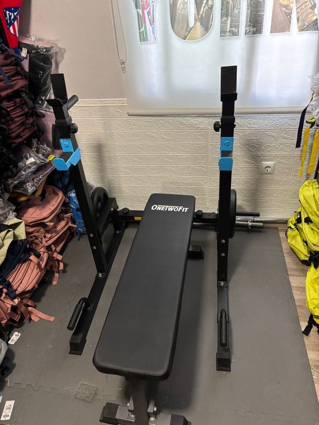 Rack de musculación con muy poco uso.