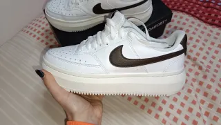 Nike Court Vision Alta