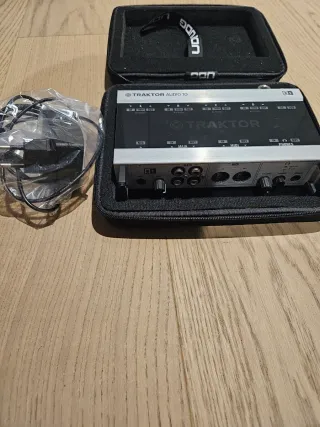 Traktor Audio 10