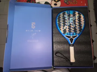 Pala de pádel Drop Shot Attack 2025