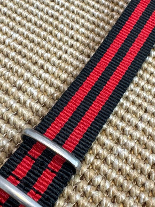 Correa Otan 22mm Negra y Roja