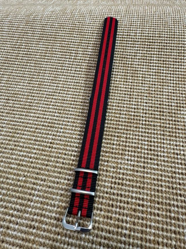 Correa Otan 22mm Negra y Roja