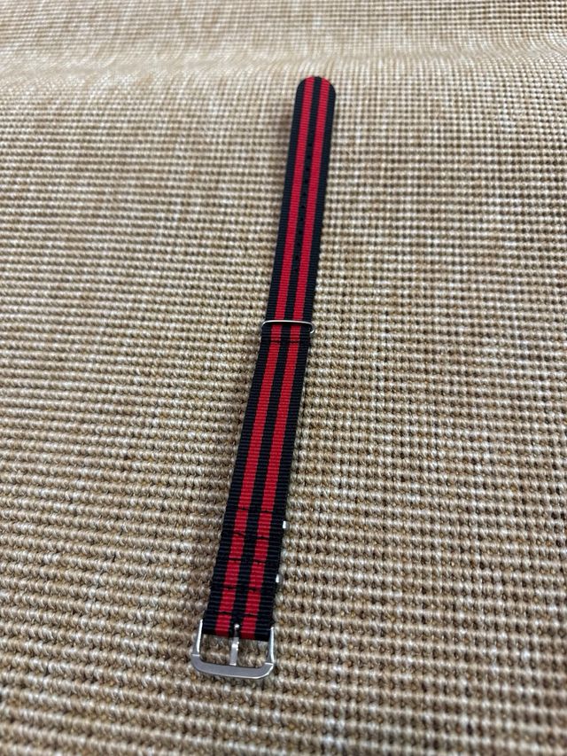 Correa Otan 22mm Negra y Roja