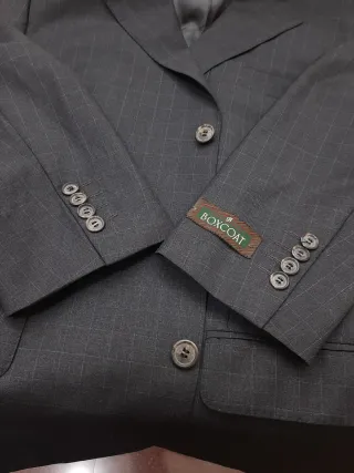 Americana de hombre gris a cuadros