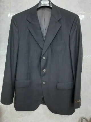 Americana de hombre gris a cuadros