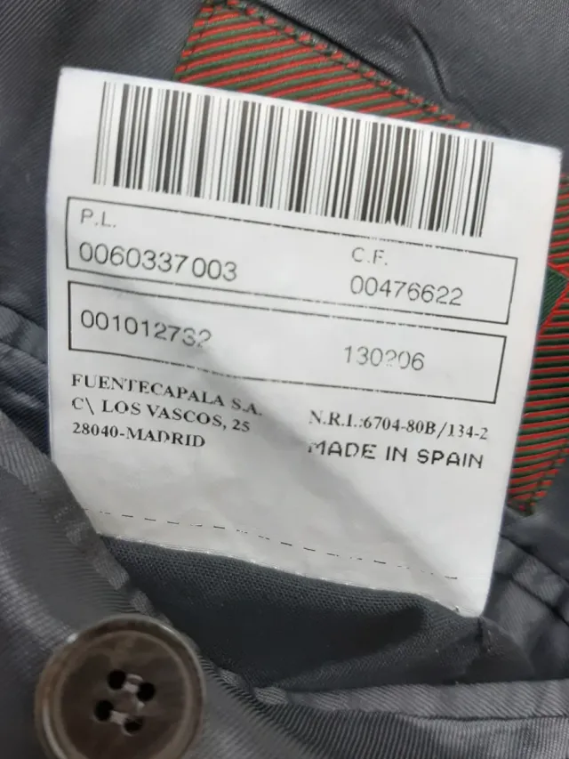 Americana de hombre gris a cuadros