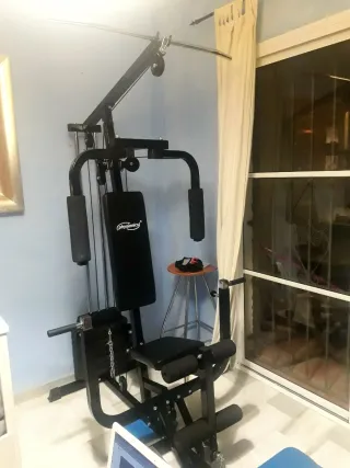 Máquina de gimnasio multifunción