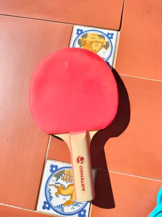 Paleta de ping pong ARTENGO roja