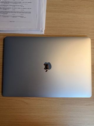 MacBook Pro 15' Touch Bar i7 Plata