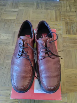 Zapatos de piel Fluchos talla 41