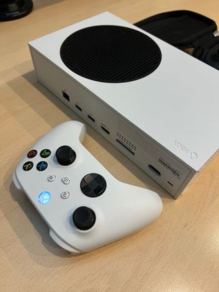 Xbox Series S + Mando Elite 2 + 1TB Seagate +Mando