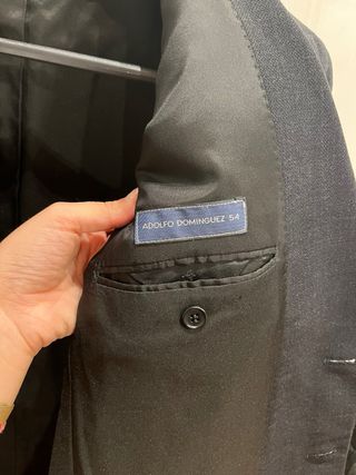 Traje Adolfo Domínguez Caballero