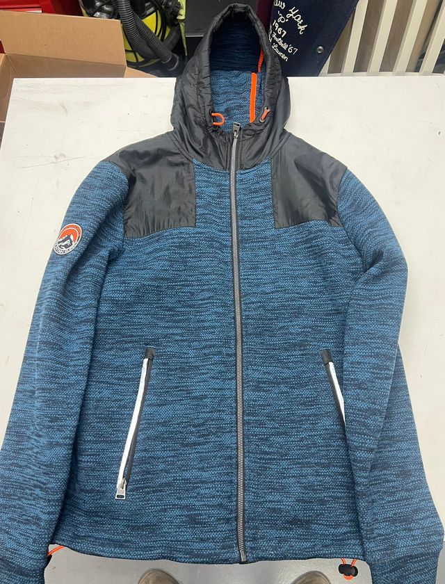 Forro Polar Superdry Azul y Negro