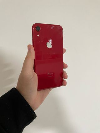 iPhone XR Rosso con segni d'uso